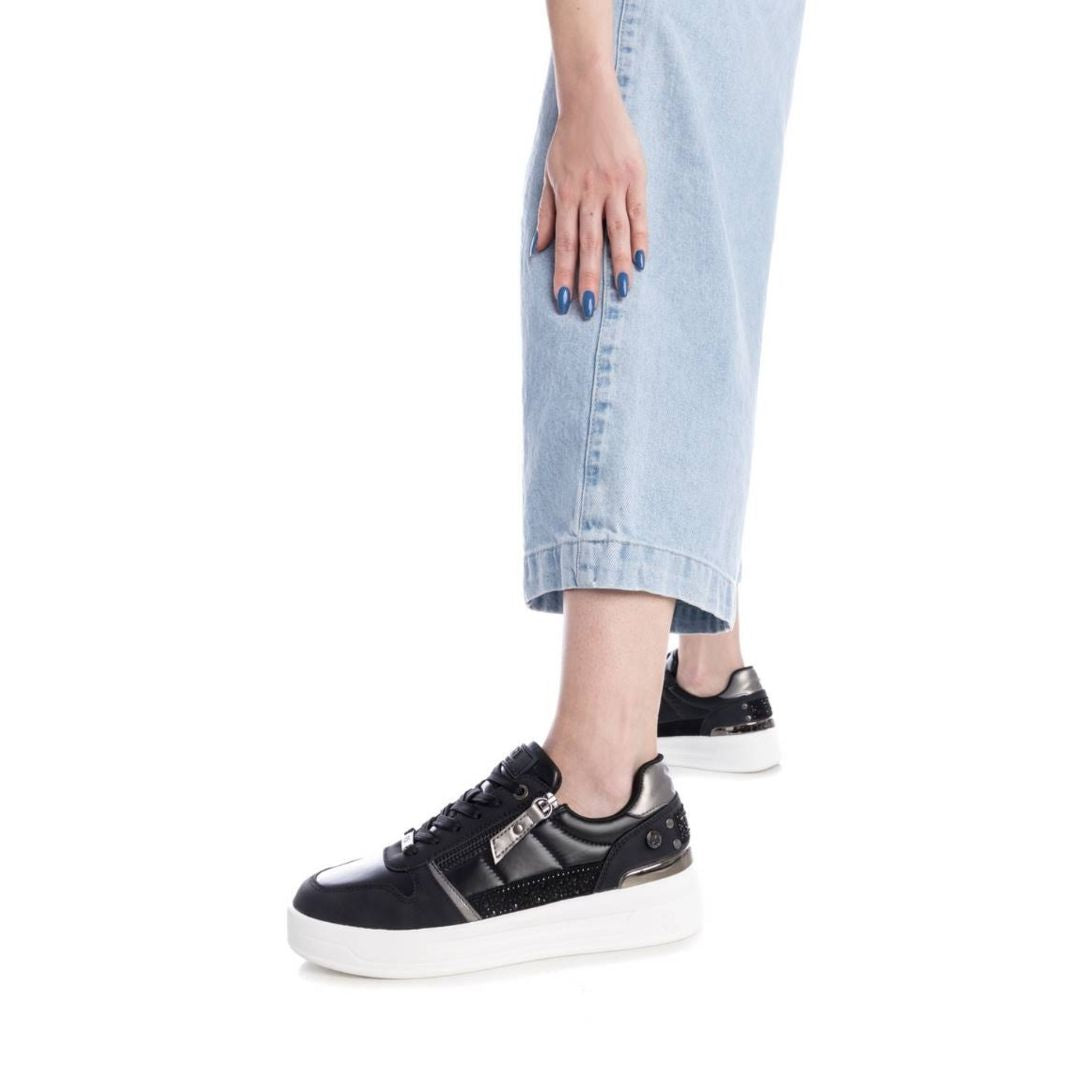 XTI 143060 - Trainers - Black