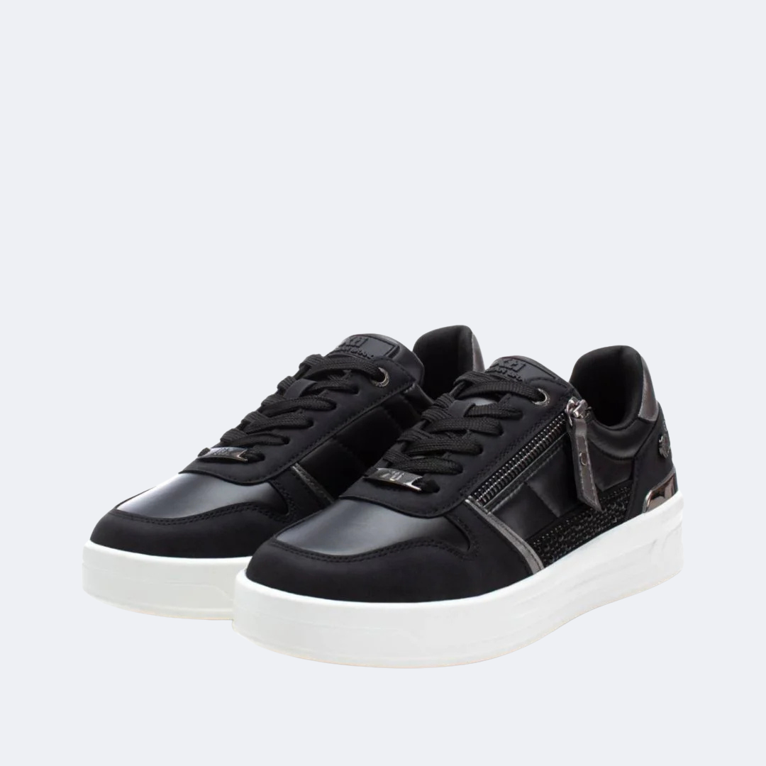 XTI 143060 - Trainers - Black
