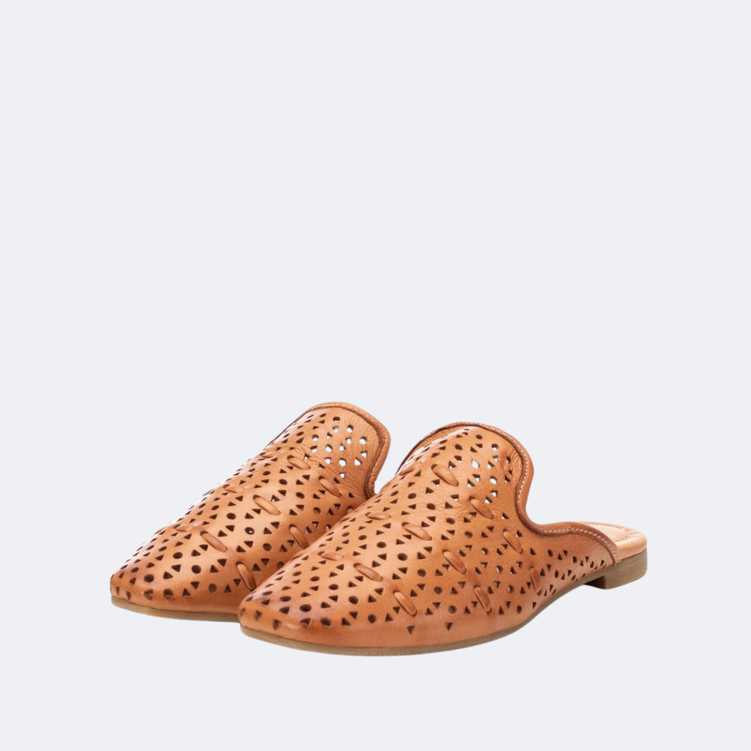 Carmela - 161585 - Flat Sandals - Camel