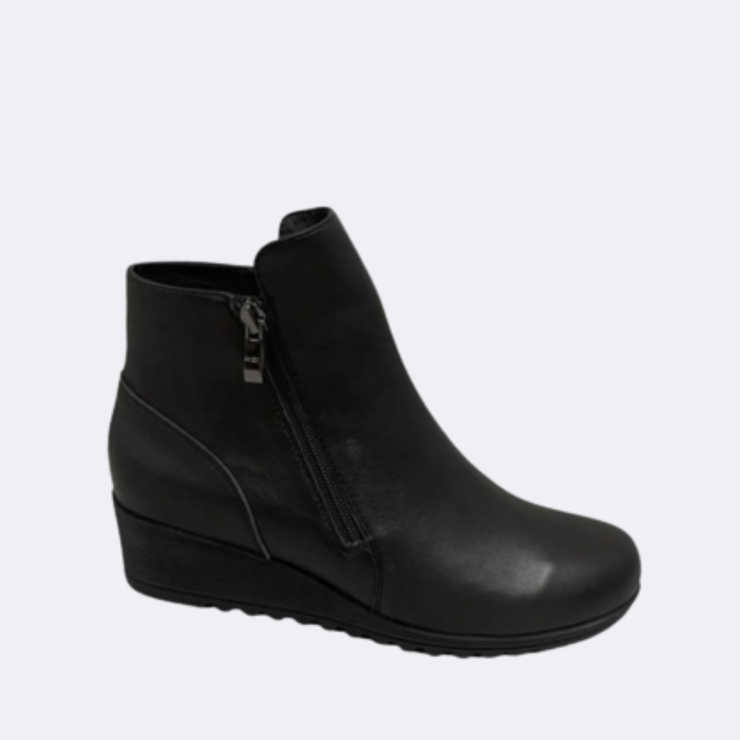 Via Nova - Jun - Boot